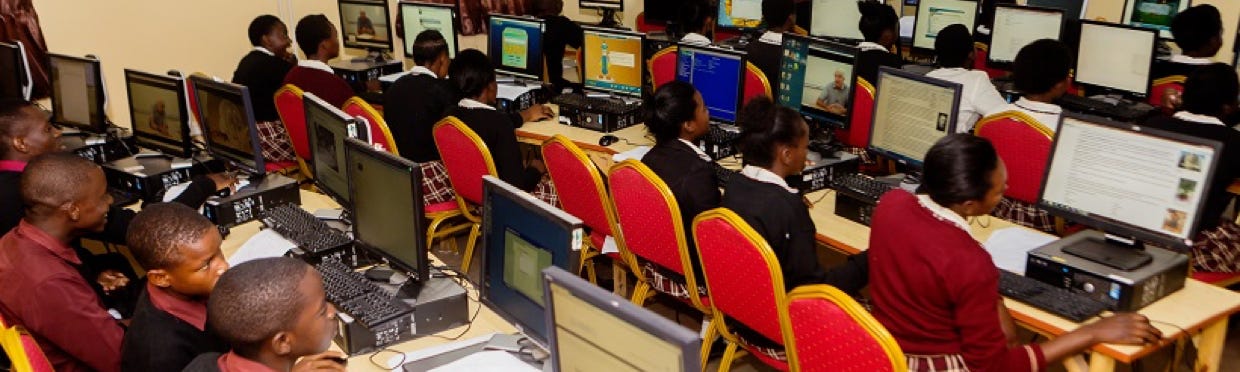 Fourniture de matériel informatique de qualité à des écoles africaines pendant la crise Covid-19 - IT Schools Africa